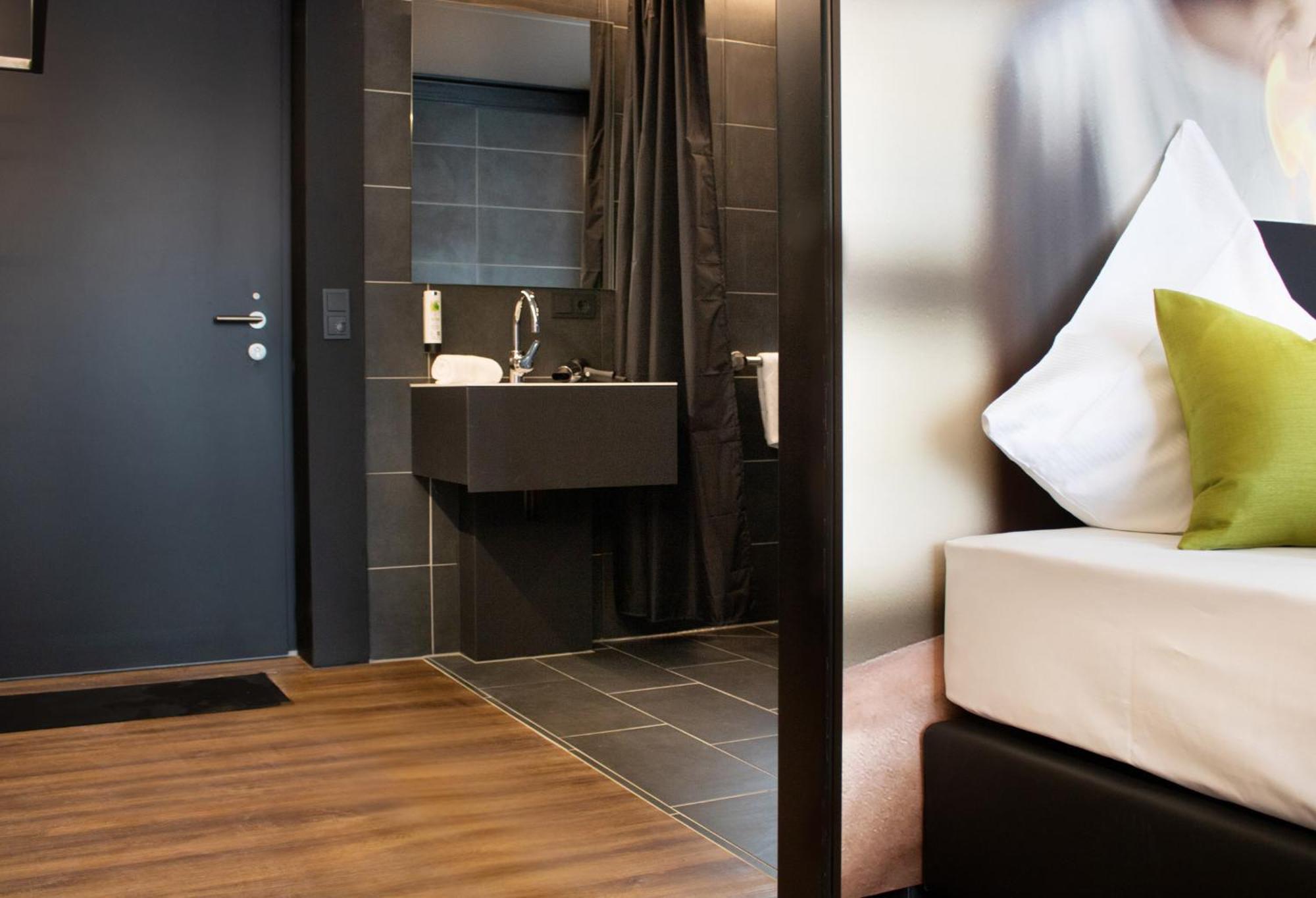 Zor Hotel By Wmm Hotels Zimmern ob Rottweil ภายนอก รูปภาพ