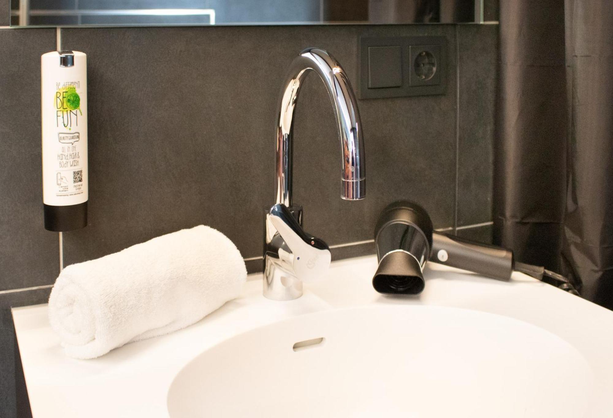 Zor Hotel By Wmm Hotels Zimmern ob Rottweil ภายนอก รูปภาพ